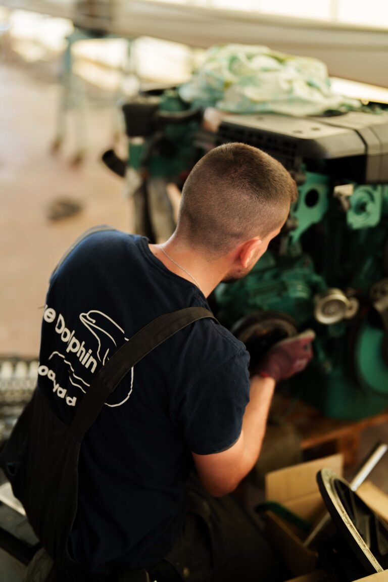 Refitting Barche Fiumicino Roma