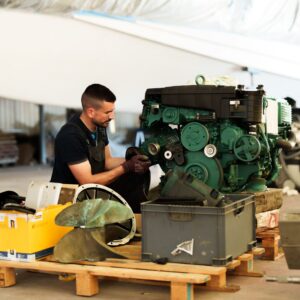 manutenzione barche fiumicino