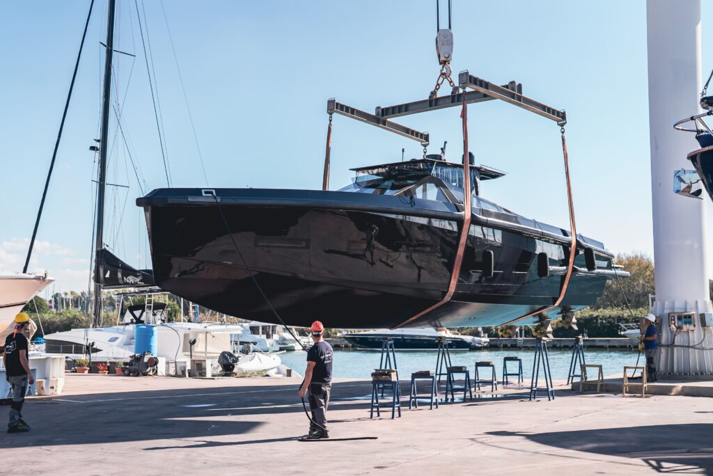 refitting e manutenzione barche fiumicino